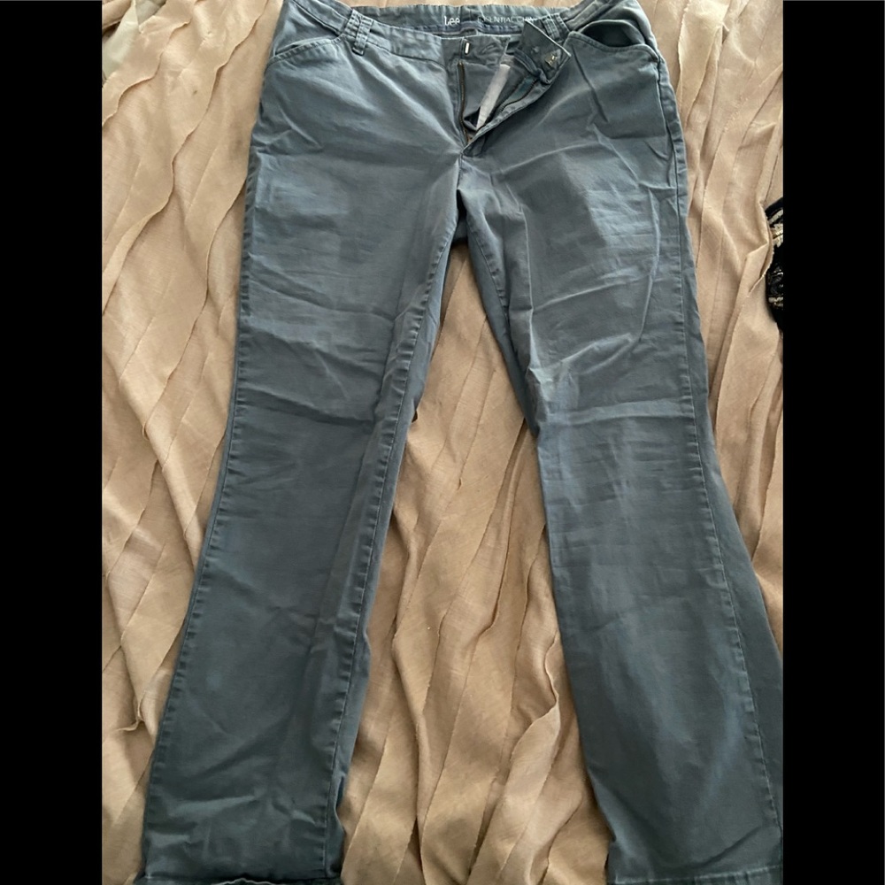 Chinos